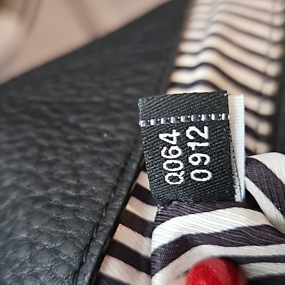 Kate Spade Black Pebbled Leather Crossbody/Shoulder Bag - Picture 9 of 11